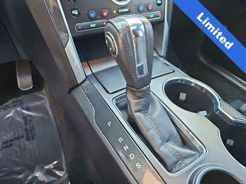 Used 2019 Ford Explorer Limited w/ Ford Safe & Smart Package FWD image 21