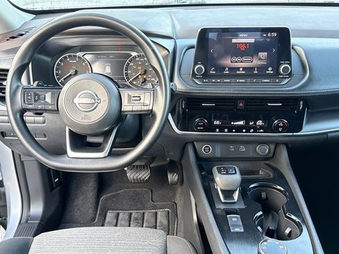 Used 2022 Nissan Rogue SV AWD/4WD image 7