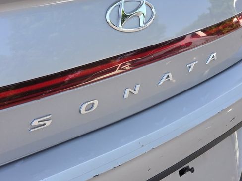 Used 2023 Hyundai Sonata SE FWD image 15