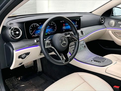 Used 2022 Mercedes-Benz E 450 4MATIC All-Terrain Wagon image 19