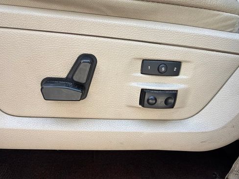Used 2017 RAM 1500 Laramie w/ Convenience Group AWD/4WD image 23