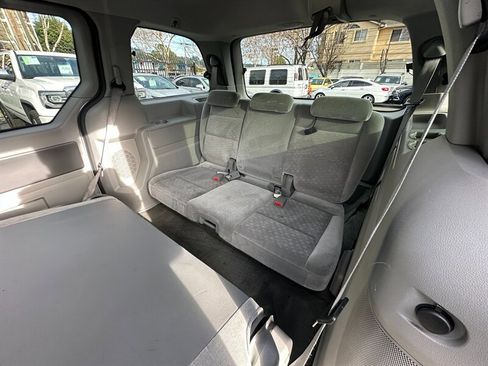 Used 2004 Ford Freestar SE image 20