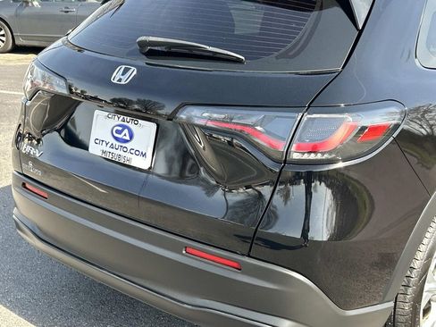 Used 2024 Honda HR-V LX image 12