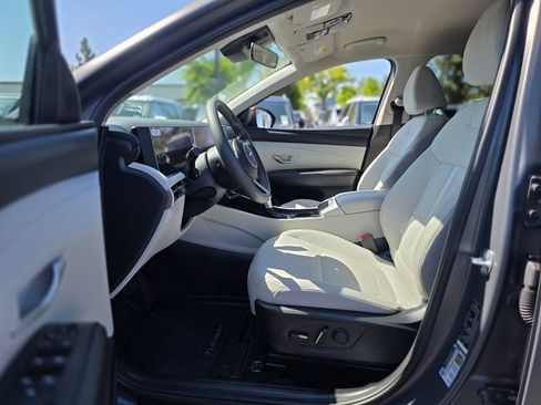 Certified 2025 Hyundai Tucson SEL AWD/4WD image 14