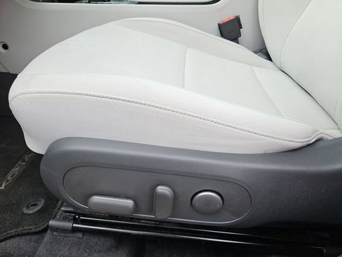 Used 2024 Hyundai Kona SEL FWD image 22