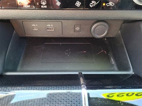 Used 2022 Mitsubishi Outlander SE image 28