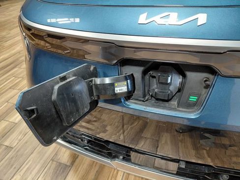 Used 2023 Kia Niro Wind FWD image 12