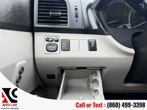 Used 2014 Toyota Venza XLE w/ XLE Premium Package AWD/4WD image 21