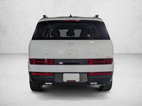 Used 2025 Hyundai Santa Fe SEL FWD image 6