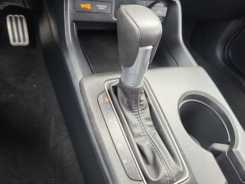 Used 2025 Honda Civic Sport image 14