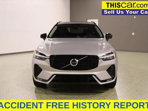 Used 2025 Volvo XC60 B5 Plus AWD/4WD image 2