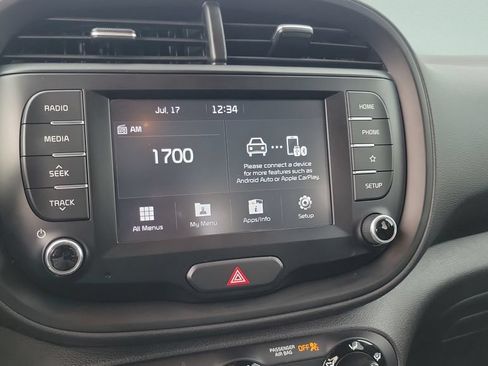 Used 2020 Kia Soul LX FWD image 14