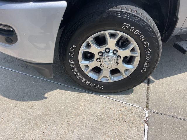 Used 2024 RAM 2500 Laramie AWD/4WD image 32