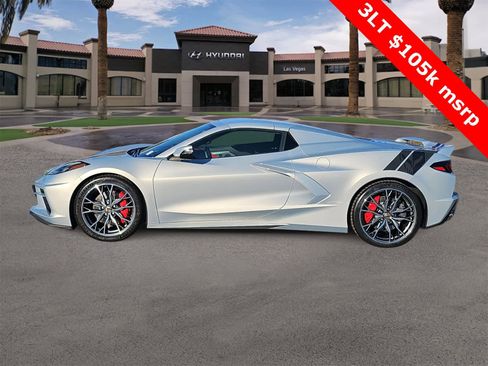 Used 2024 Chevrolet Corvette Stingray Premium Conv w/ Z51 Performance Package image 5