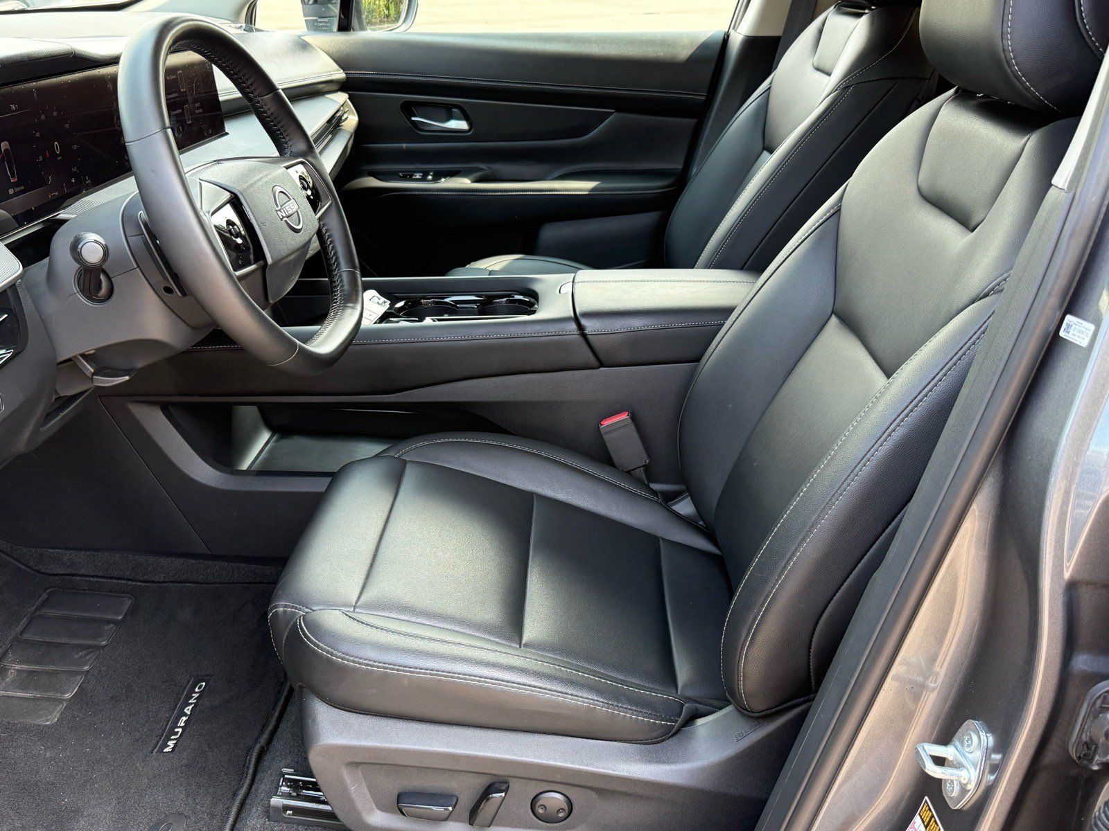 Used 2025 Nissan Murano SV AWD/4WD image 12