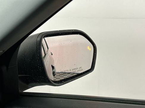 Certified 2022 Ford Explorer XLT w/ Equipment Group 202A image 26