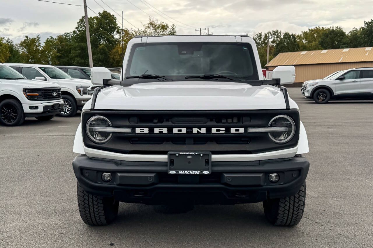 Used 2022 Ford Bronco Outer Banks AWD/4WD image 8