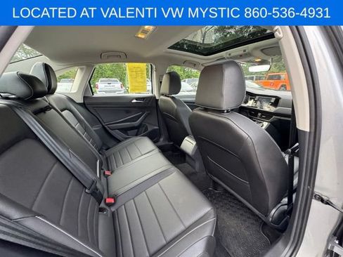 Used 2023 Volkswagen Jetta SE FWD image 19