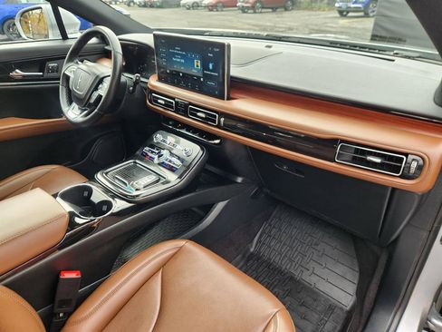 Certified 2021 Lincoln Nautilus Reserve image 16