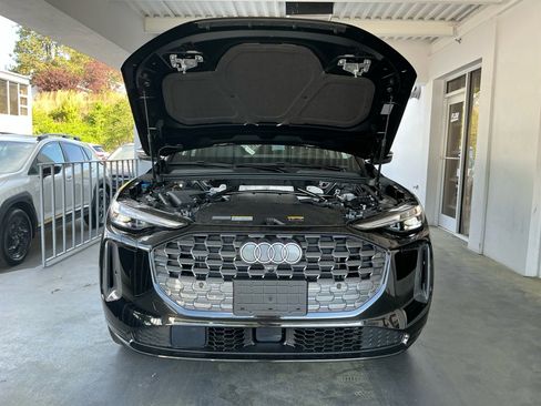 New 2026 Audi Q5 Premium Plus AWD/4WD image 16