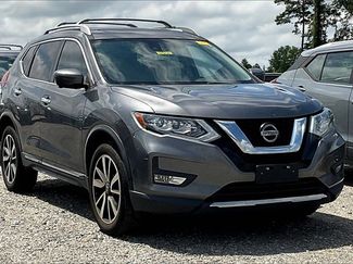 Used 2019 Nissan Rogue SL w/ Premium Package image 1