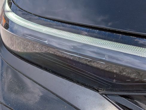 Certified 2025 Hyundai Elantra SEL image 10