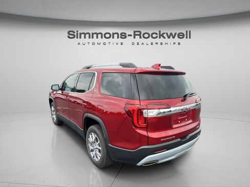 Used 2022 GMC Acadia SLT AWD/4WD image 2