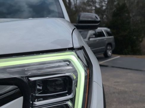 New 2026 GMC Terrain Elevation w/ Elevation Premium Package image 13