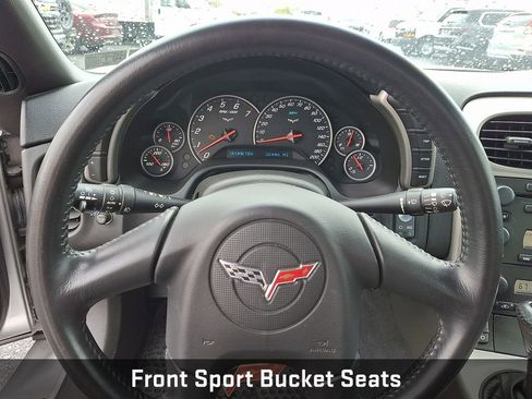 Used 2005 Chevrolet Corvette Coupe w/ Preferred Equipment Group image 17