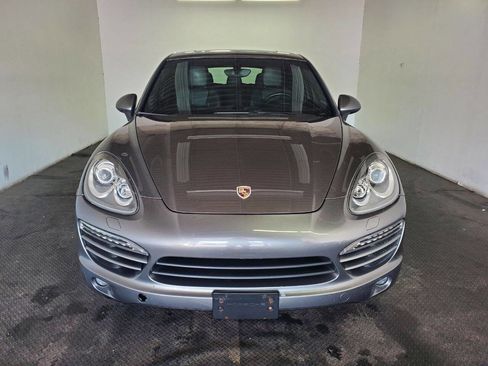 Used 2012 Porsche Cayenne image 2