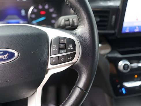 Used 2023 Ford Explorer Limited w/ Equipment Group 301A image 16