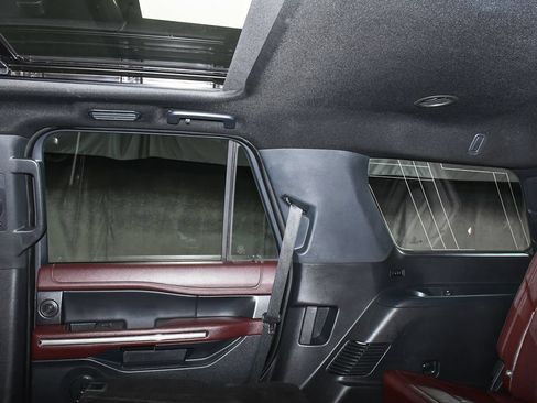 Used 2023 Ford Expedition Limited AWD/4WD image 58