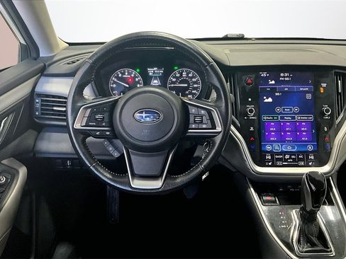 Used 2022 Subaru Outback Premium image 8