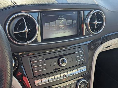 Used 2017 Mercedes-Benz SL 550 image 15