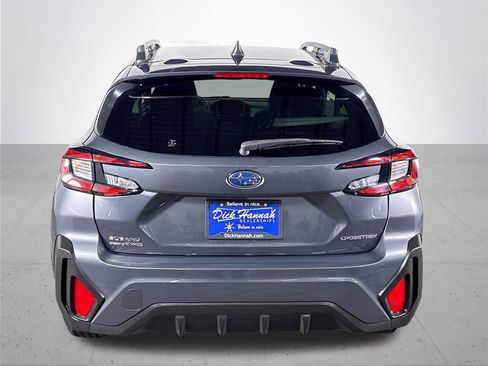 Certified 2025 Subaru Crosstrek 2.0i Premium image 8