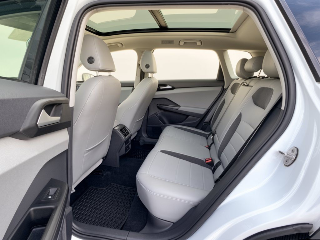 Certified 2022 Volkswagen Taos SE w/ Panoramic Sunroof Package AWD/4WD image 25