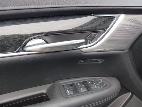 Used 2021 Cadillac XT5 Premium Luxury image 28