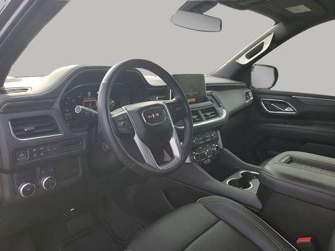 Used 2022 GMC Yukon SLT w/ SLT Premium Package image 30