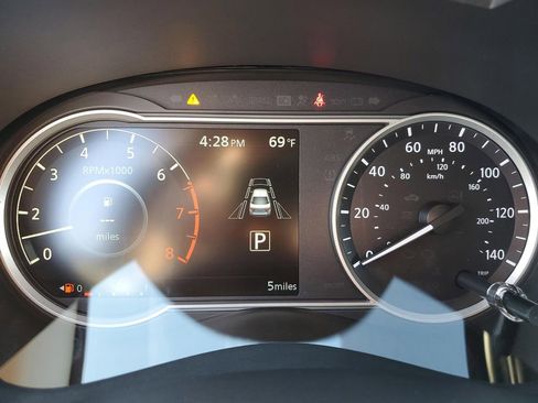 New 2025 Nissan Versa SV w/ Trunk Package image 15