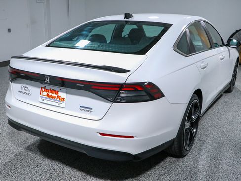 Used 2023 Honda Accord Sport image 7