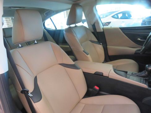 Used 2021 Lexus ES 350 w/ Premium Package FWD image 27