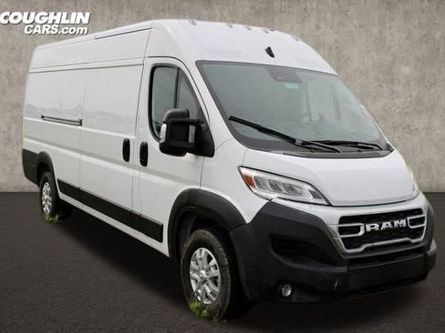 New 2024 RAM ProMaster 3500 w/ Quick Order Package 22G SLT image 2