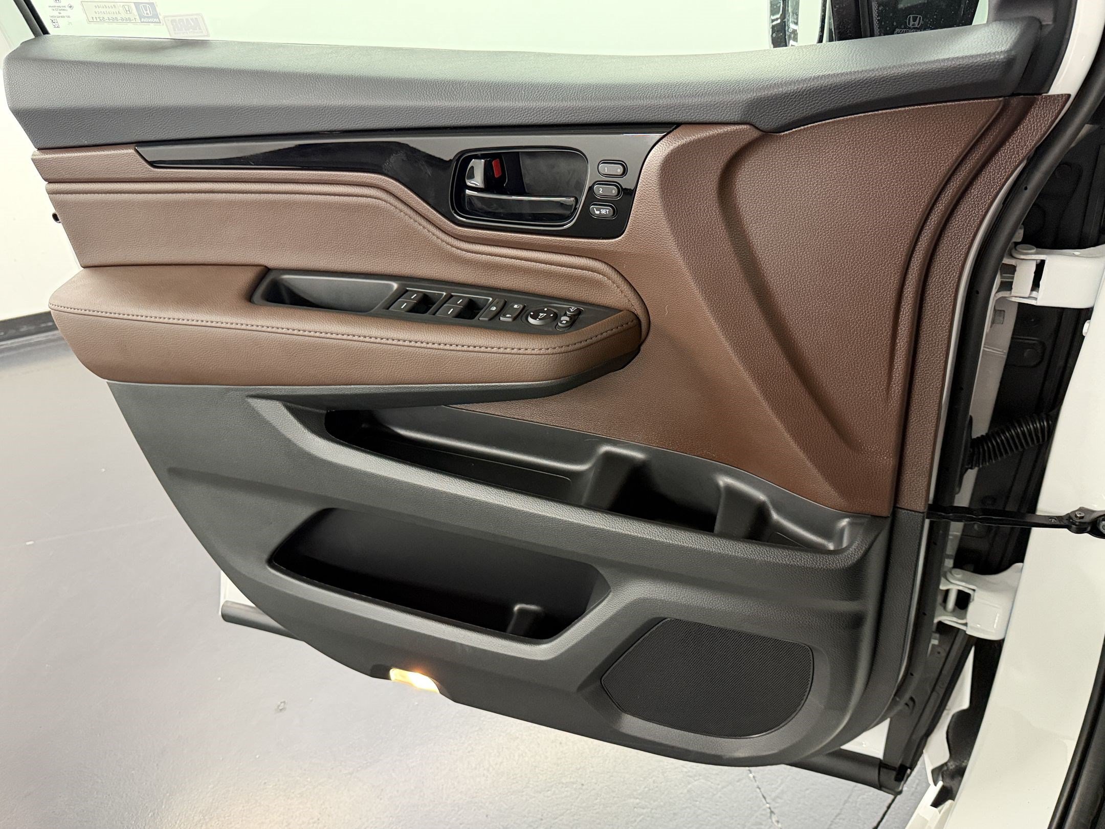 New 2027 Honda Odyssey Elite image 14