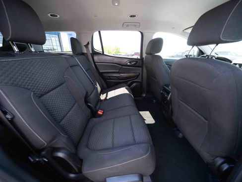 Used 2017 GMC Acadia SLE w/ LPO, Floor Liner Package FWD image 25