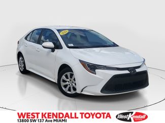 Used 2022 Toyota Corolla LE image 1