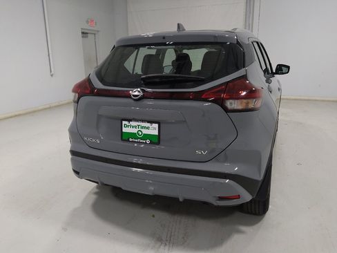 Used 2023 Nissan Kicks SV FWD image 7
