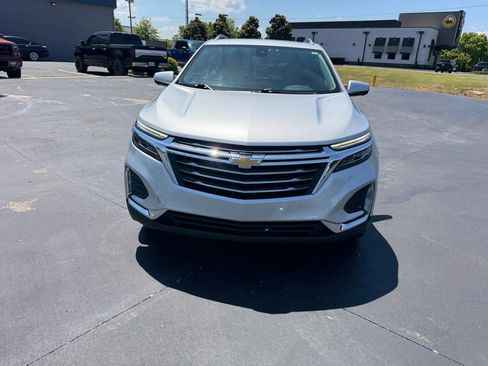Used 2022 Chevrolet Equinox Premier AWD/4WD image 3