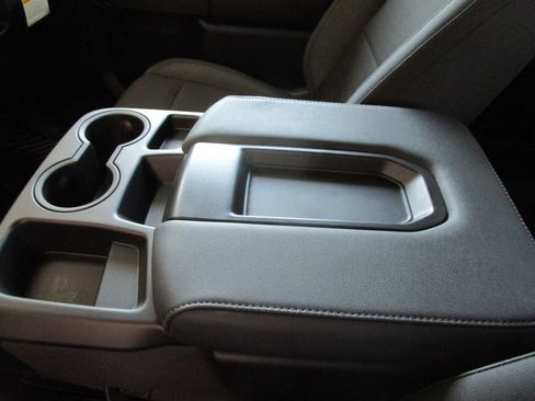 New 2026 Chevrolet Silverado 1500 Custom RWD image 38