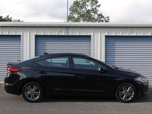Used 2018 Hyundai Elantra SEL FWD image 8