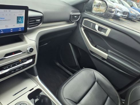 Used 2023 Ford Explorer XLT w/ Equipment Group 202A image 21